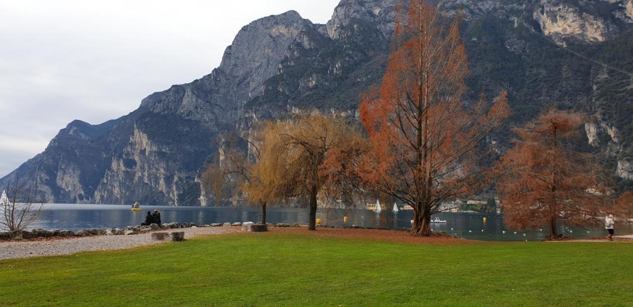 Verde & Lago Appartamento Vicino Al Lago Di Garda Calcinato Exterior photo